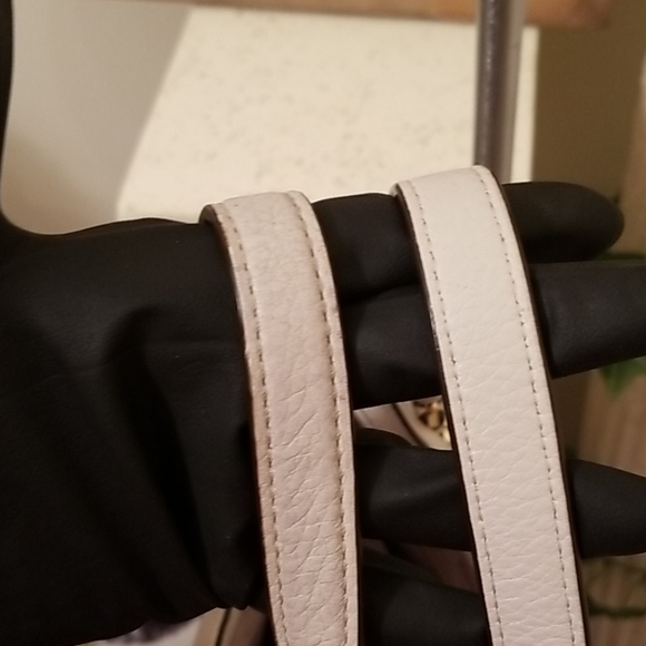 Michael Kors Handbag - Picture 9 of 16